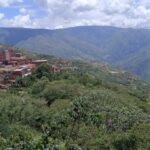 La Plataforma Boliviana Frente al Cambio Climático se opone a la introducción de transgénicos en Bolivia y aboga por la agroecología.
